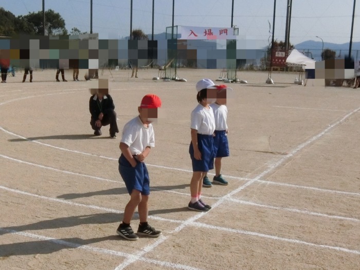 息子達の運動会の写真 かけっこ